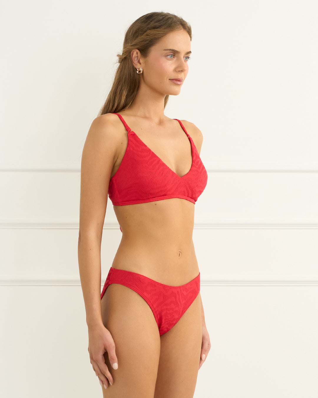 Cinnabar Tina Crop