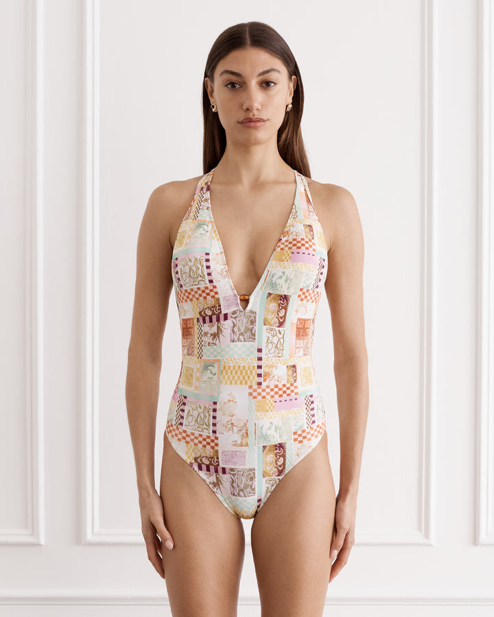 Cartolina Shay One Piece